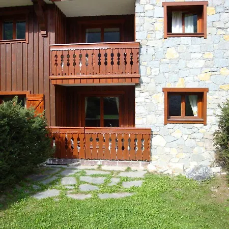 3 Pieces En Rez-de-jardin, Proche Pistes, Ideal Familles - Fr-1-464-57 Apartment